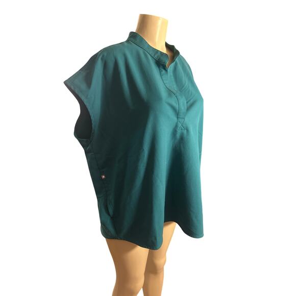 Women XXL Figs Rafaela Oversized Scrub Top Shirt Medical Hunter Green Nursing - Picture 1 of 6
